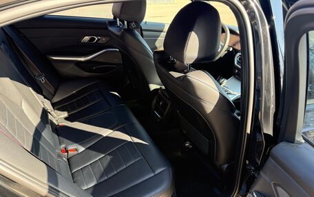 BMW 3 серия, 2019 год, 4 800 000 рублей, 12 фотография