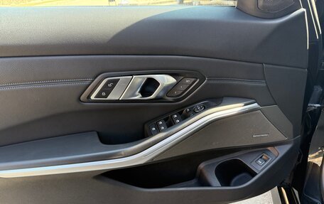 BMW 3 серия, 2019 год, 4 800 000 рублей, 27 фотография