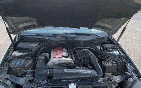 Mercedes-Benz C-Класс, 2001 год, 300 000 рублей, 1 фотография