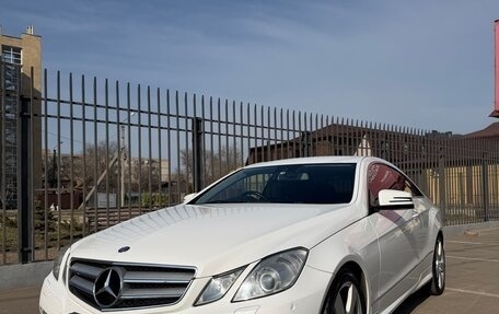 Mercedes-Benz E-Класс, 2012 год, 1 750 000 рублей, 2 фотография
