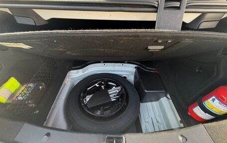 Mercedes-Benz E-Класс, 2012 год, 1 750 000 рублей, 13 фотография