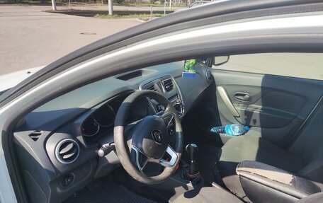 Renault Logan II, 2019 год, 650 000 рублей, 12 фотография