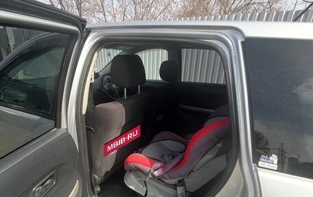 Toyota Ist II, 2002 год, 455 000 рублей, 13 фотография