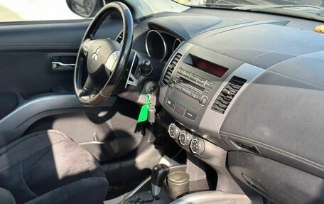 Mitsubishi Outlander III рестайлинг 3, 2011 год, 1 150 000 рублей, 20 фотография