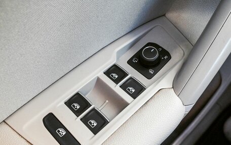 Volkswagen Tiguan II, 2018 год, 2 179 000 рублей, 12 фотография