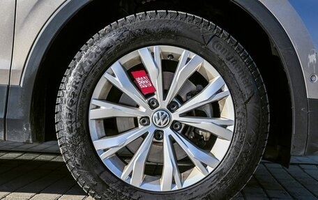 Volkswagen Tiguan II, 2018 год, 2 179 000 рублей, 19 фотография