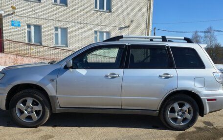 Mitsubishi Outlander III рестайлинг 3, 2003 год, 485 000 рублей, 4 фотография