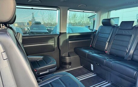 Volkswagen Multivan T6 рестайлинг, 2022 год, 7 650 000 рублей, 14 фотография