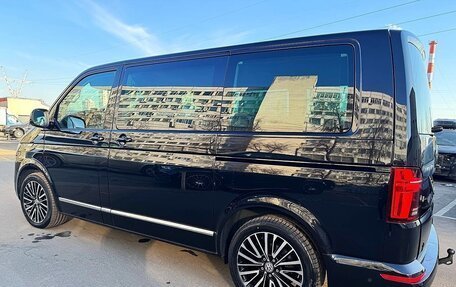 Volkswagen Multivan T6 рестайлинг, 2022 год, 7 650 000 рублей, 9 фотография