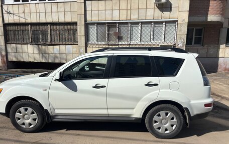 Mitsubishi Outlander III рестайлинг 3, 2011 год, 1 030 000 рублей, 3 фотография