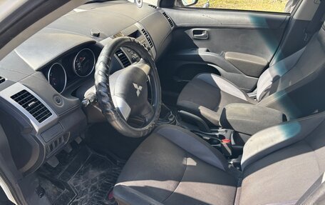 Mitsubishi Outlander III рестайлинг 3, 2011 год, 1 030 000 рублей, 11 фотография