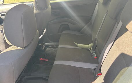 Mitsubishi Outlander III рестайлинг 3, 2011 год, 1 030 000 рублей, 10 фотография