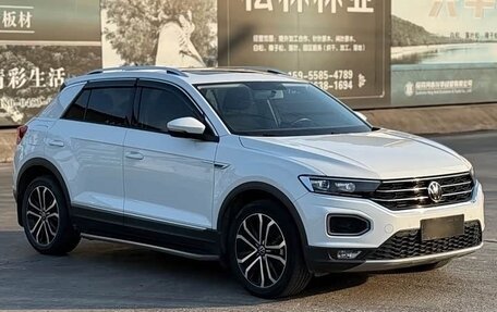 Volkswagen T-Roc I, 2022 год, 2 140 000 рублей, 4 фотография