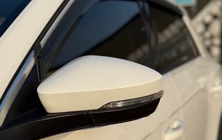 Volkswagen T-Roc I, 2022 год, 2 140 000 рублей, 13 фотография