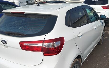 KIA Rio III рестайлинг, 2013 год, 900 000 рублей, 4 фотография