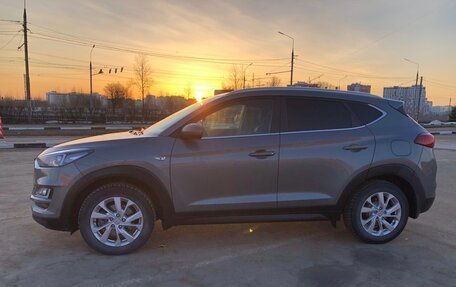 Hyundai Tucson III, 2019 год, 2 700 000 рублей, 2 фотография