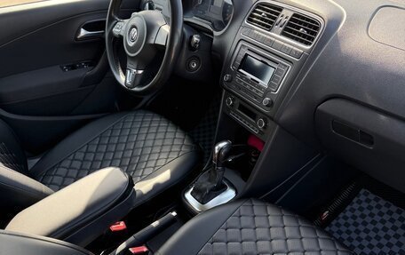 Volkswagen Polo VI (EU Market), 2011 год, 700 000 рублей, 10 фотография