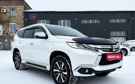 Mitsubishi Pajero Sport III рестайлинг, 2017 год, 2 850 000 рублей, 5 фотография