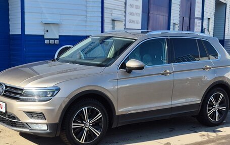 Volkswagen Tiguan II, 2017 год, 2 250 000 рублей, 2 фотография