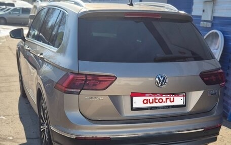 Volkswagen Tiguan II, 2017 год, 2 250 000 рублей, 3 фотография