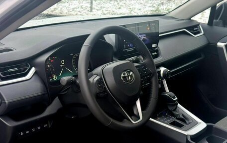 Toyota RAV4, 2025 год, 4 900 000 рублей, 16 фотография