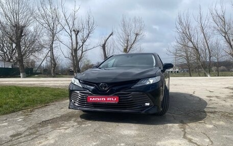 Toyota Camry, 2018 год, 2 480 000 рублей, 1 фотография