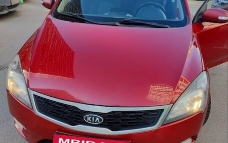 KIA cee'd I рестайлинг, 2011 год, 730 000 рублей, 1 фотография