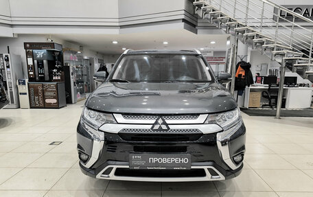 Mitsubishi Outlander III рестайлинг 3, 2021 год, 2 790 000 рублей, 6 фотография