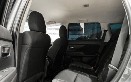 Mitsubishi Outlander III рестайлинг 3, 2021 год, 2 790 000 рублей, 16 фотография