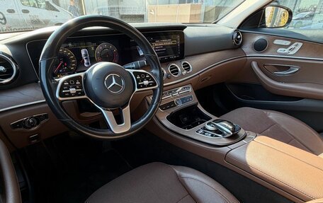 Mercedes-Benz E-Класс, 2018 год, 2 960 000 рублей, 25 фотография