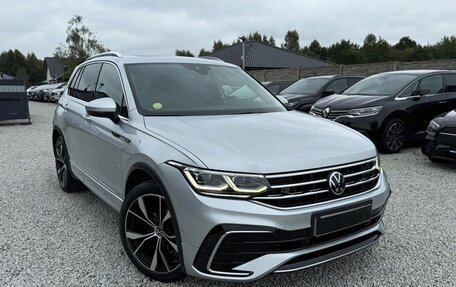 Volkswagen Tiguan II, 2022 год, 2 600 000 рублей, 5 фотография