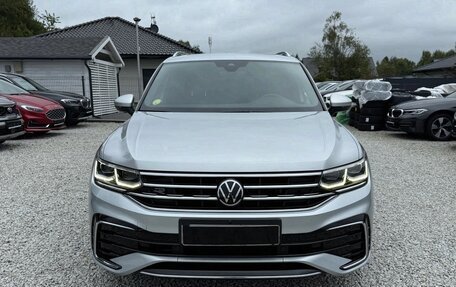 Volkswagen Tiguan II, 2022 год, 2 600 000 рублей, 8 фотография