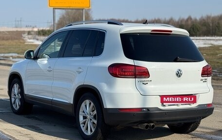 Volkswagen Tiguan I, 2015 год, 1 690 000 рублей, 2 фотография