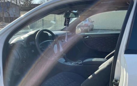 Mercedes-Benz C-Класс, 2001 год, 300 000 рублей, 3 фотография