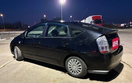 Toyota Prius, 2009 год, 820 000 рублей, 4 фотография