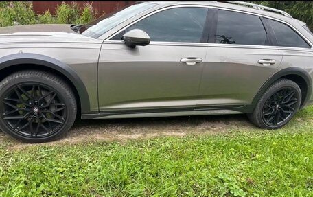 Audi A6 allroad, 2019 год, 5 300 000 рублей, 6 фотография