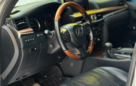 Lexus LX III, 2017 год, 6 000 000 рублей, 6 фотография