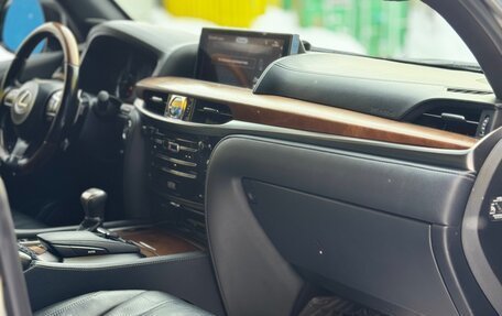 Lexus LX III, 2017 год, 6 000 000 рублей, 7 фотография