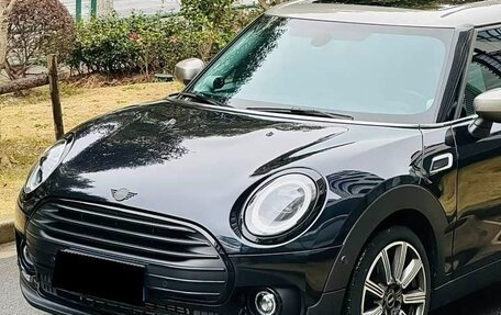 MINI Clubman, 2022 год, 2 550 000 рублей, 3 фотография