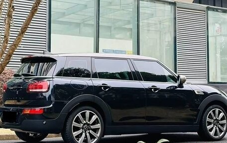 MINI Clubman, 2022 год, 2 550 000 рублей, 5 фотография