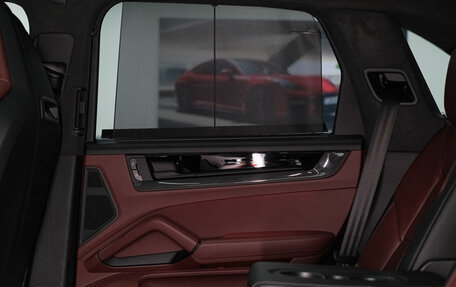 Porsche Cayenne III, 2025 год, 28 560 000 рублей, 30 фотография