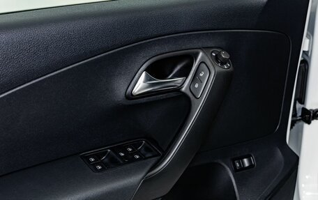 Volkswagen Polo VI (EU Market), 2019 год, 1 100 000 рублей, 23 фотография