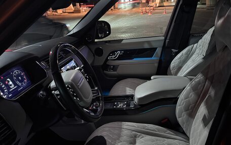 Land Rover Range Rover IV рестайлинг, 2020 год, 16 200 000 рублей, 14 фотография