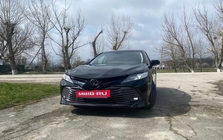 Toyota Camry, 2018 год, 2 480 000 рублей, 4 фотография