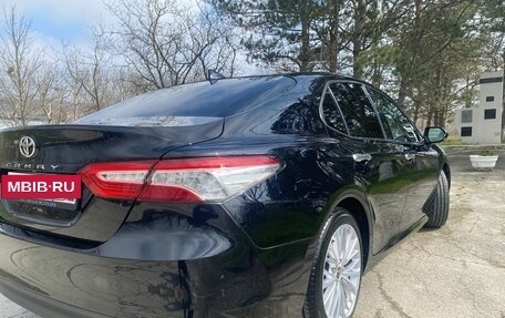 Toyota Camry, 2018 год, 2 480 000 рублей, 8 фотография