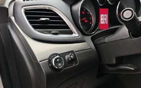 Opel Mokka I, 2014 год, 1 299 000 рублей, 27 фотография