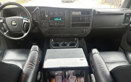 Chevrolet Express II, 2008 год, 2 400 000 рублей, 10 фотография