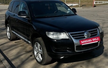 Volkswagen Touareg III, 2008 год, 1 349 000 рублей, 2 фотография