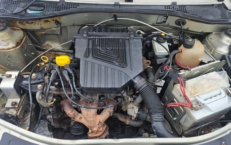 Renault Logan I, 2013 год, 140 000 рублей, 3 фотография