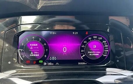 Volkswagen Golf VIII, 2023 год, 2 310 000 рублей, 7 фотография